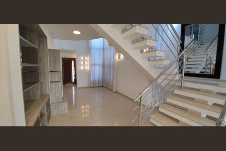 Casa de Condomínio para alugar com 4 quartos, 300m² em Jardim Nova Europa, Campinas