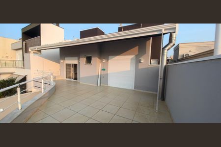 Casa de condomínio para alugar com 300m², 4 quartos e 4 vagas