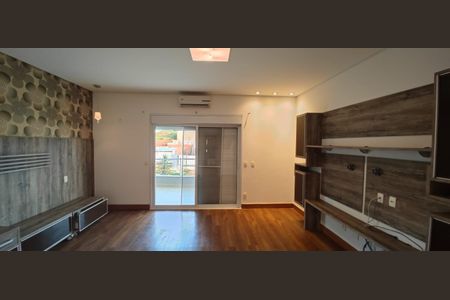 Casa de condomínio para alugar com 300m², 4 quartos e 4 vagas