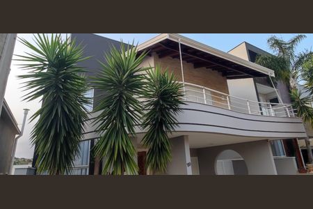 Casa de condomínio para alugar com 300m², 4 quartos e 4 vagas