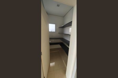 Casa de Condomínio para alugar com 4 quartos, 300m² em Jardim Nova Europa, Campinas