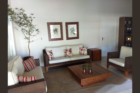 Casa de condomínio para alugar com 300m², 4 quartos e 4 vagas