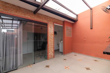 Quintal de casa à venda com 3 quartos, 162m² em Campo Belo, São Paulo