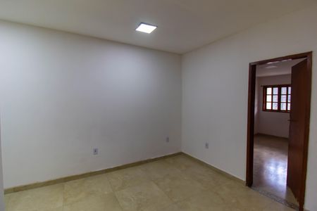 Apartamento para alugar com 80m², 2 quartos e sem vaga