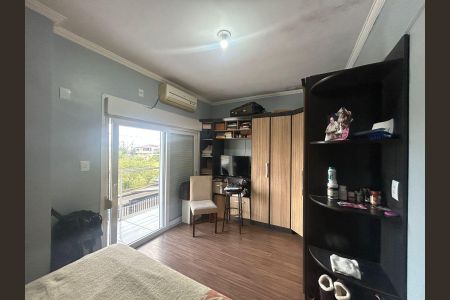 Casa à venda com 132m², 3 quartos e 2 vagas Casa à venda com 132m², 3 quartos e 2 vagasSuite