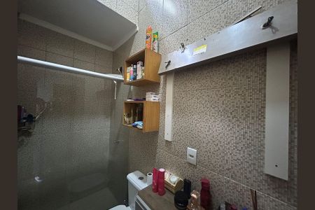 Casa à venda com 132m², 3 quartos e 2 vagas Casa à venda com 132m², 3 quartos e 2 vagasBanheiro da Suíte