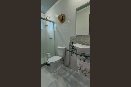 Banheiro da Suíte 3 de casa de condomínio à venda com 4 quartos, 250m² em Vargem Pequena, Rio de Janeiro