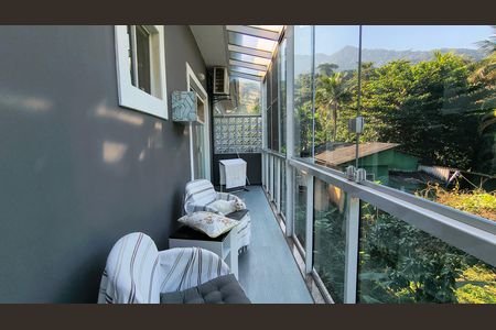 Varanda da Suíte 3 de casa de condomínio à venda com 4 quartos, 250m² em Vargem Pequena, Rio de Janeiro