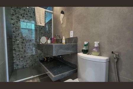 Banheiro da Suíte 4 e Social de casa de condomínio à venda com 4 quartos, 250m² em Vargem Pequena, Rio de Janeiro