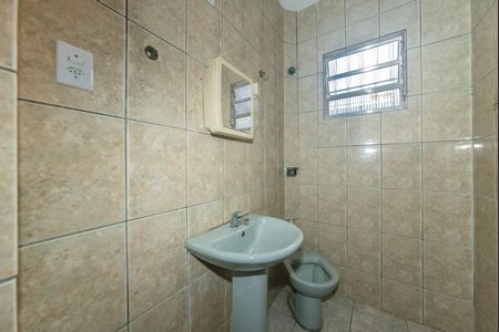 Casa para alugar com 70m², 3 quartos e sem vaga Casa para alugar com 70m², 3 quartos e sem vagaBanheiro Social