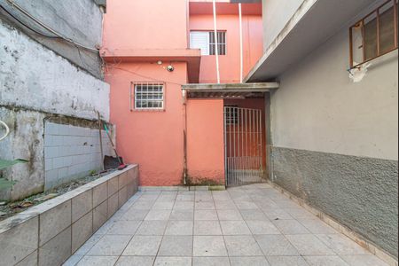 Casa para alugar com 70m², 3 quartos e sem vaga Casa para alugar com 70m², 3 quartos e sem vagaEntrada - Quintal