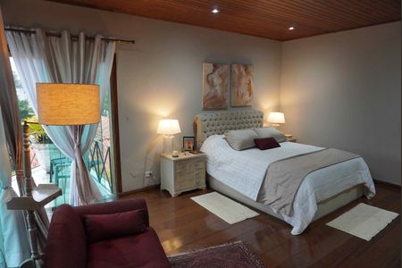Casa de condomínio à venda com 585m², 5 quartos e 3 vagasSuite1 - Principal