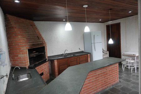 Casa de condomínio à venda com 585m², 5 quartos e 3 vagasÁrea externa