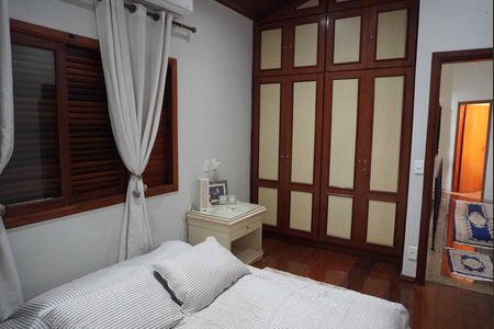 Casa de condomínio à venda com 585m², 5 quartos e 3 vagasSuite2