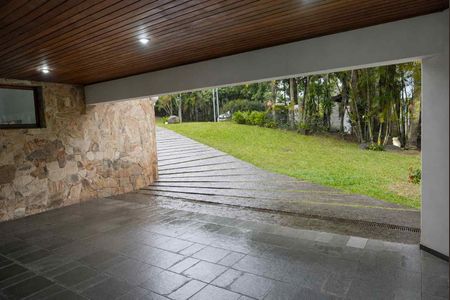 Casa de condomínio à venda com 585m², 5 quartos e 3 vagasGaragem
