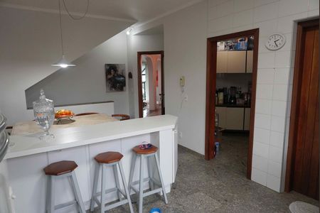 Casa de condomínio à venda com 585m², 5 quartos e 3 vagasCozinha
