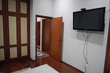 Casa de condomínio à venda com 585m², 5 quartos e 3 vagasSuite2