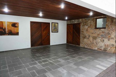 Casa de condomínio à venda com 585m², 5 quartos e 3 vagasGaragem