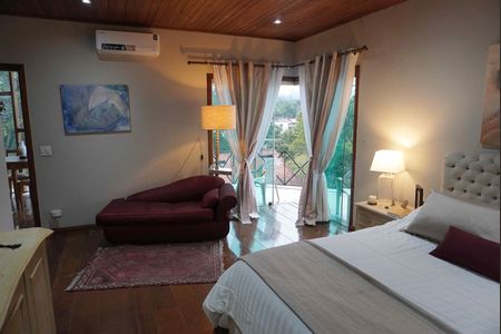 Casa de condomínio à venda com 585m², 5 quartos e 3 vagasSuite1 - Principal