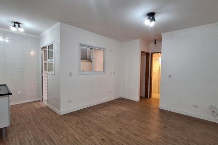 Sala de apartamento para alugar com 2 quartos, 39m² em Vila Vitória, Santo André