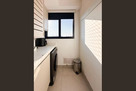 Apartamento à venda com 44m², 2 quartos e 1 vaga Apartamento à venda com 44m², 2 quartos e 1 vagaÁrea de Serviço
