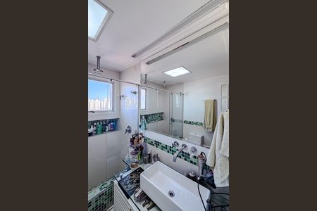 Apartamento à venda com 106m², 3 quartos e 2 vagas Apartamento à venda com 106m², 3 quartos e 2 vagasSuíte