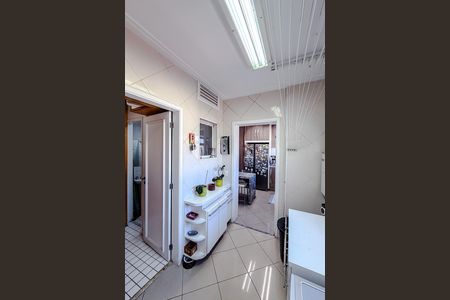 Apartamento à venda com 106m², 3 quartos e 2 vagas Apartamento à venda com 106m², 3 quartos e 2 vagasÁrea de Serviço