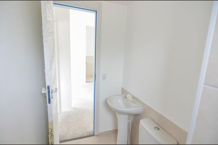 Apartamento à venda com 45m², 2 quartos e 1 vaga Apartamento à venda com 45m², 2 quartos e 1 vagaBanheiro