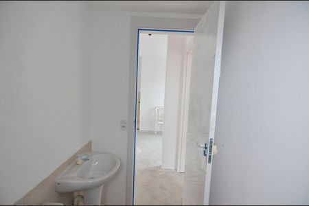 Apartamento à venda com 44m², 2 quartos e 1 vaga Apartamento à venda com 44m², 2 quartos e 1 vagaBanheiro