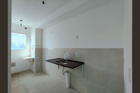 Apartamento à venda com 44m², 2 quartos e 1 vaga Apartamento à venda com 44m², 2 quartos e 1 vagaCozinha e Área de Serviço