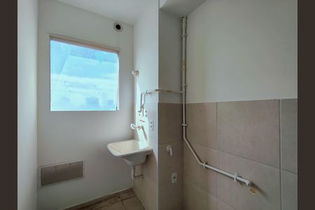 Apartamento à venda com 44m², 2 quartos e 1 vaga Apartamento à venda com 44m², 2 quartos e 1 vagaCozinha e Área de Serviço