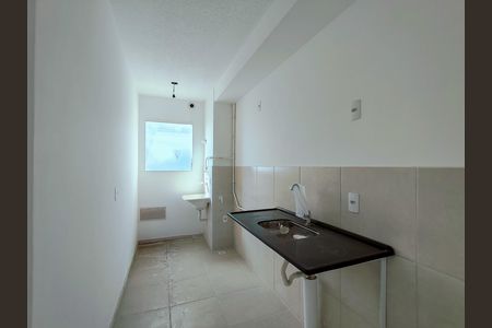 Apartamento à venda com 44m², 2 quartos e 1 vaga Apartamento à venda com 44m², 2 quartos e 1 vagaCozinha e Área de Serviço