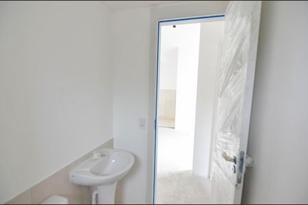 Apartamento à venda com 45m², 2 quartos e 1 vaga Apartamento à venda com 45m², 2 quartos e 1 vagaBanheiro