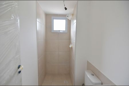 Apartamento à venda com 45m², 2 quartos e 1 vaga Apartamento à venda com 45m², 2 quartos e 1 vagaBanheiro