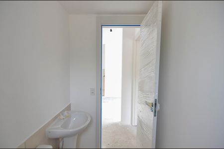 Apartamento à venda com 45m², 2 quartos e 1 vaga Apartamento à venda com 45m², 2 quartos e 1 vagaBanheiro
