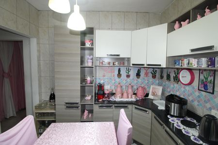 Casa à venda com 129m², 2 quartos e 1 vagaCozinha