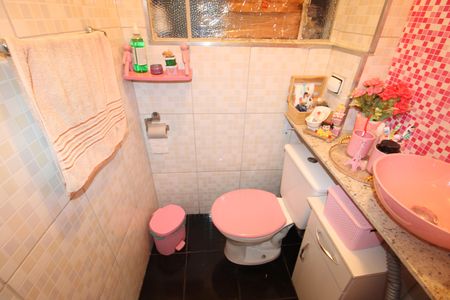 Casa à venda com 129m², 2 quartos e 1 vagaBanheiro 2