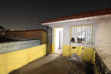 Casa à venda com 129m², 2 quartos e 1 vagaQuintal