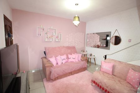 Sala de casa à venda com 2 quartos, 129m² em Vila Carmosina, São Paulo