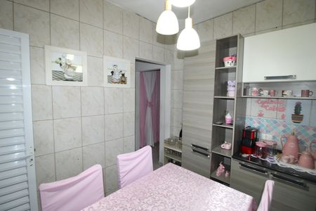 Casa à venda com 129m², 2 quartos e 1 vagaCozinha