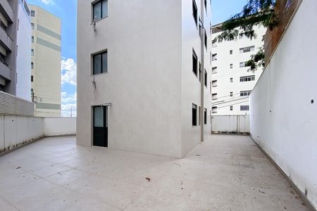 Apartamento à venda com 227m², 3 quartos e 2 vagasÁrea privativa