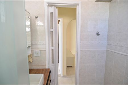 Apartamento para alugar com 56m², 2 quartos e 1 vaga Apartamento para alugar com 56m², 2 quartos e 1 vagaBanheiro