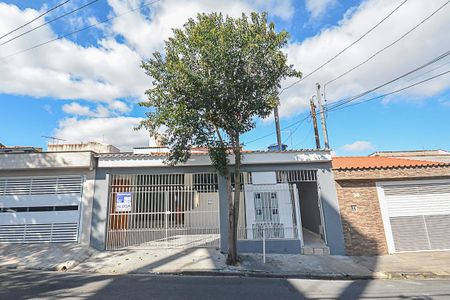 Casa para alugar com 177m², 3 quartos e 2 vagasFachada