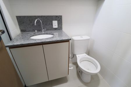 Apartamento para alugar com 55m², 2 quartos e 1 vagaBanheiro do Quarto 2
