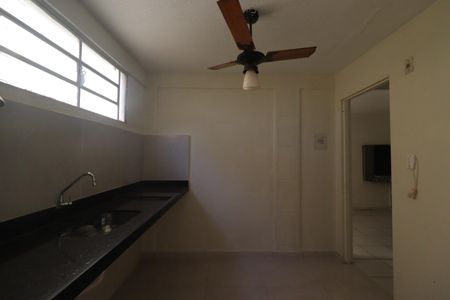 Cozinha de apartamento para alugar com 2 quartos, 55m² em Vila Virginia, Ribeirão Preto