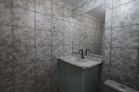Apartamento para alugar com 55m², 2 quartos e 1 vaga Apartamento para alugar com 55m², 2 quartos e 1 vagaBanheiro
