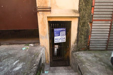 Casa para alugar com 100m², 3 quartos e 1 vaga Casa para alugar com 100m², 3 quartos e 1 vagaPlaca instalada em 05/06/2026 com o código FEWQ-1188