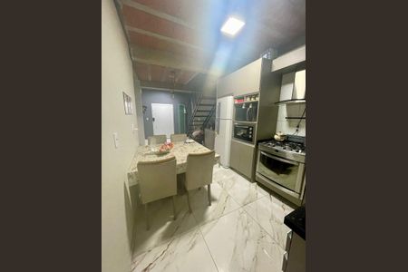 Cozinha de casa à venda com 3 quartos, 130m² em Scharlau, São Leopoldo