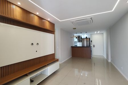 Sala de apartamento para alugar com 3 quartos, 90m² em Barra da Tijuca, Rio de Janeiro