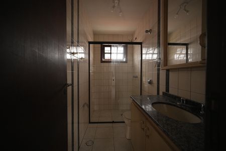 Casa para alugar com 200m², 4 quartos e 4 vagasBanheiro